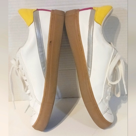 Universal Thread Brittin Sneakers sz.‎ 8 1/2 - Picture 1 of 10